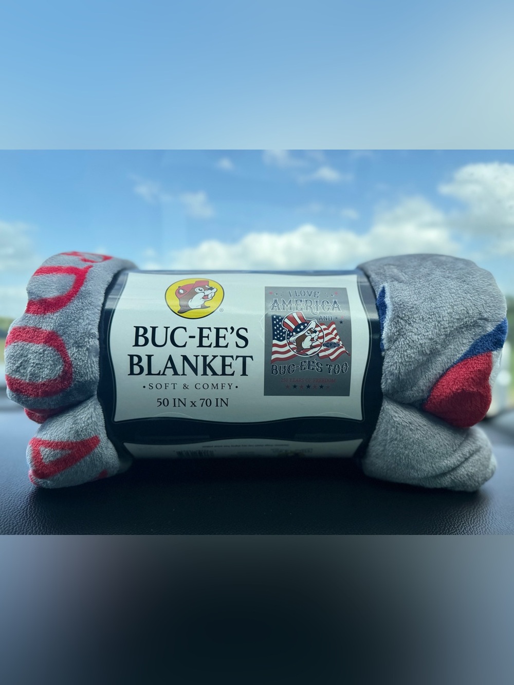 NWT Buc-ee’s “I Love America and Buc-ee’s Too” Blanket